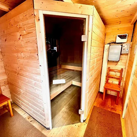 35 Holiday home *